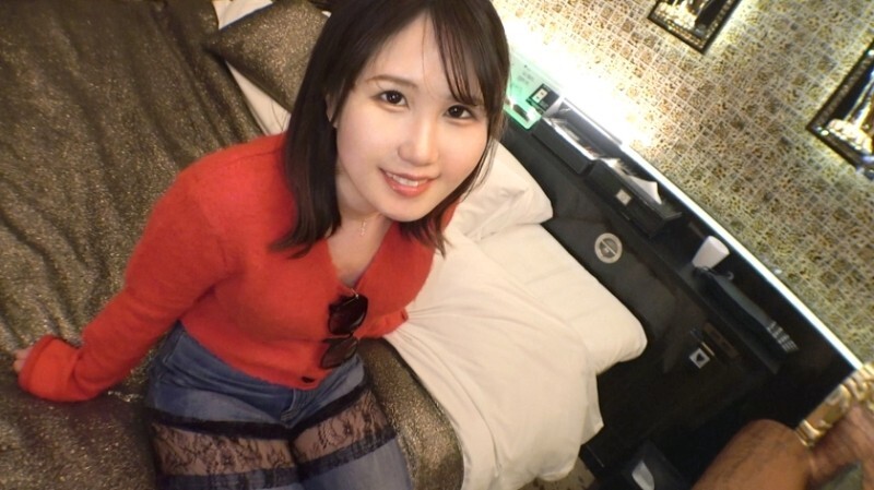 [UNCENSORED-LEAK] SIRO-5467 "She may have a baby face, but inside she's a mature, sexy nurse. She's also active as an erotic streamer, and now she's finally having sex in front of the camera! She's got a melting face as she sucks